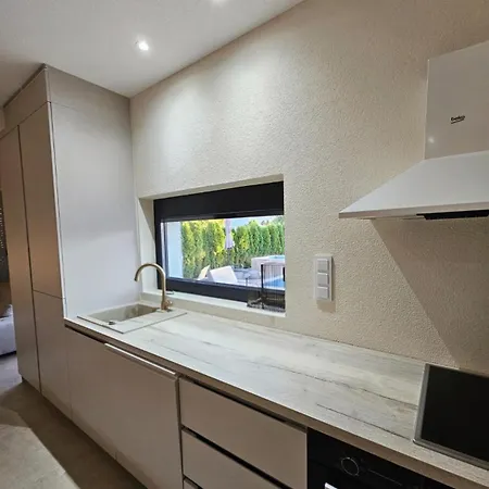 Luxia Private Estate Sauna & Outdoor Lounge With Fireplace * Bihać