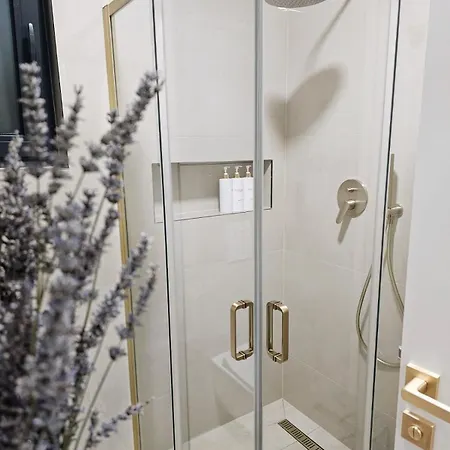 Luxia Private Estate Sauna & Outdoor Lounge With Fireplace וילה