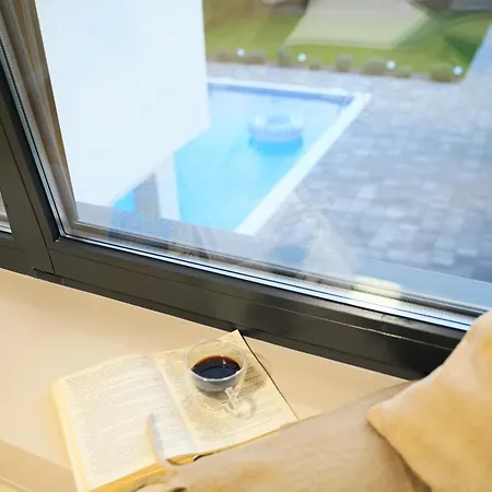 Luxia Private Estate Sauna & Pool X Jacuzzi With Fireplace Outdoor Lounge Villa *