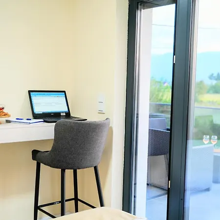 Luxia Private Estate Sauna & Outdoor Lounge With Fireplace וילה