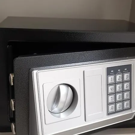 Luxia Private Estate Sauna & Outdoor Lounge With Fireplace