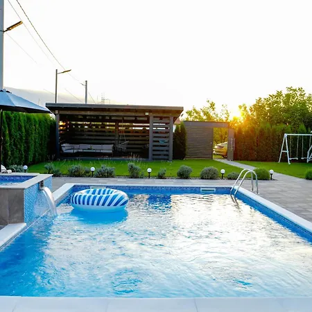 Villa Luxia Private Estate Sauna & Pool X Jacuzzi With Fireplace Outdoor Lounge
