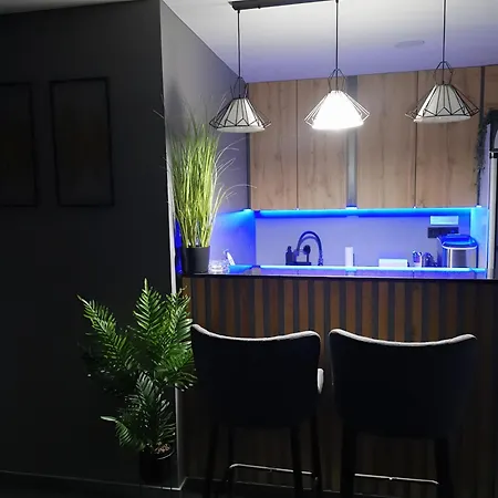 Luxia Private Estate Sauna & Outdoor Lounge With Fireplace *