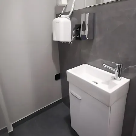 Luxia Private Estate Sauna & Outdoor Lounge With Fireplace *