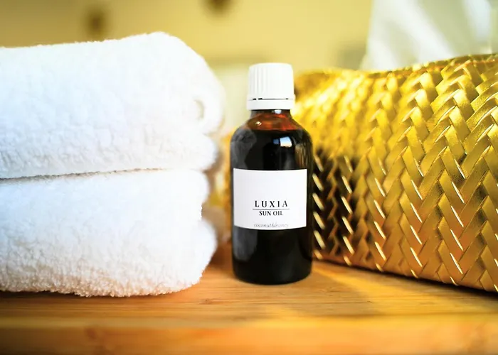 别墅 Luxia Private Estate Sauna & Pool X Jacuzzi With Fireplace Outdoor Lounge Bihać