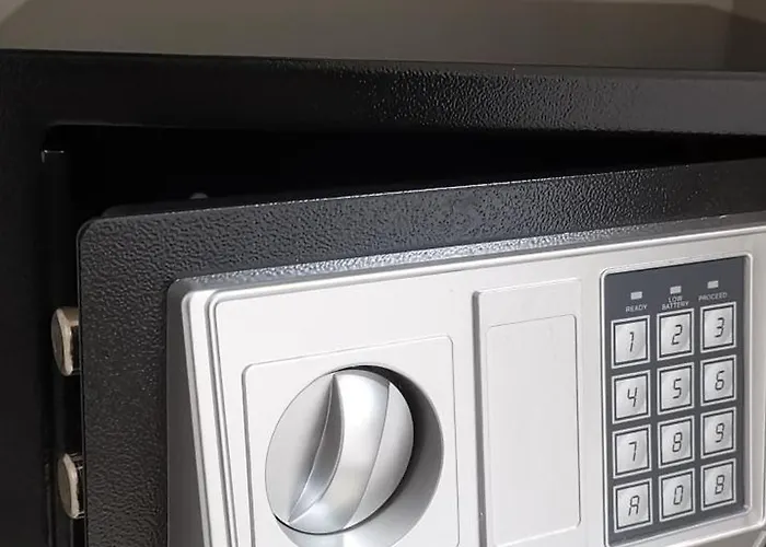 Luxia Private Estate Sauna & Pool X Jacuzzi With Fireplace Outdoor Lounge