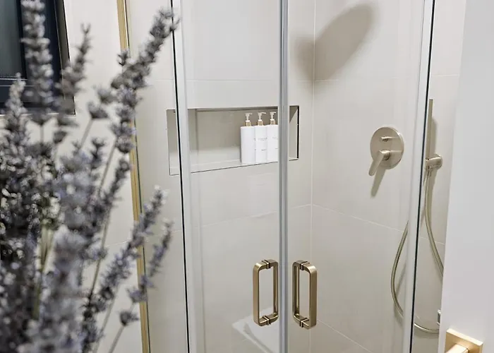 Luxia Private Estate Sauna & Pool X Jacuzzi With Fireplace Outdoor Lounge 别墅 *