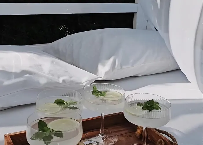 Luxia Private Estate Sauna & Pool X Jacuzzi With Fireplace Outdoor Lounge * Bihać