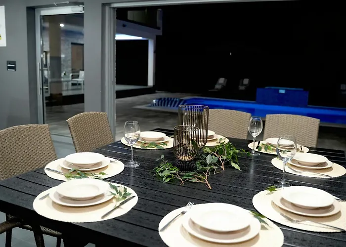 别墅 Luxia Private Estate Sauna & Pool X Jacuzzi With Fireplace Outdoor Lounge