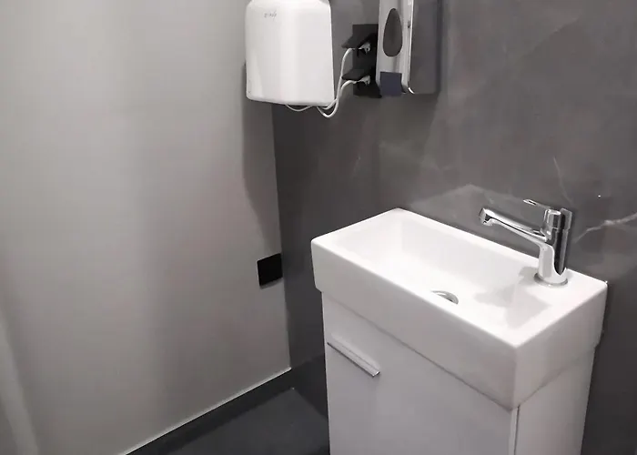 Luxia Private Estate Sauna & Pool X Jacuzzi With Fireplace Outdoor Lounge *